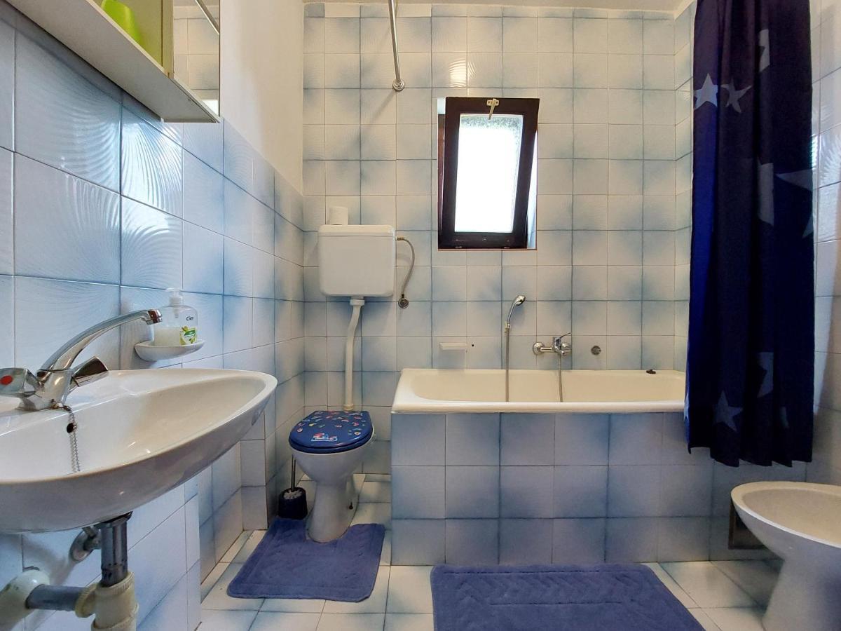 Apartments Vilim Pinezici  Ngoại thất bức ảnh